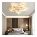 Luminaire Blanc et Dore a presence elegante et lumiere agreable
